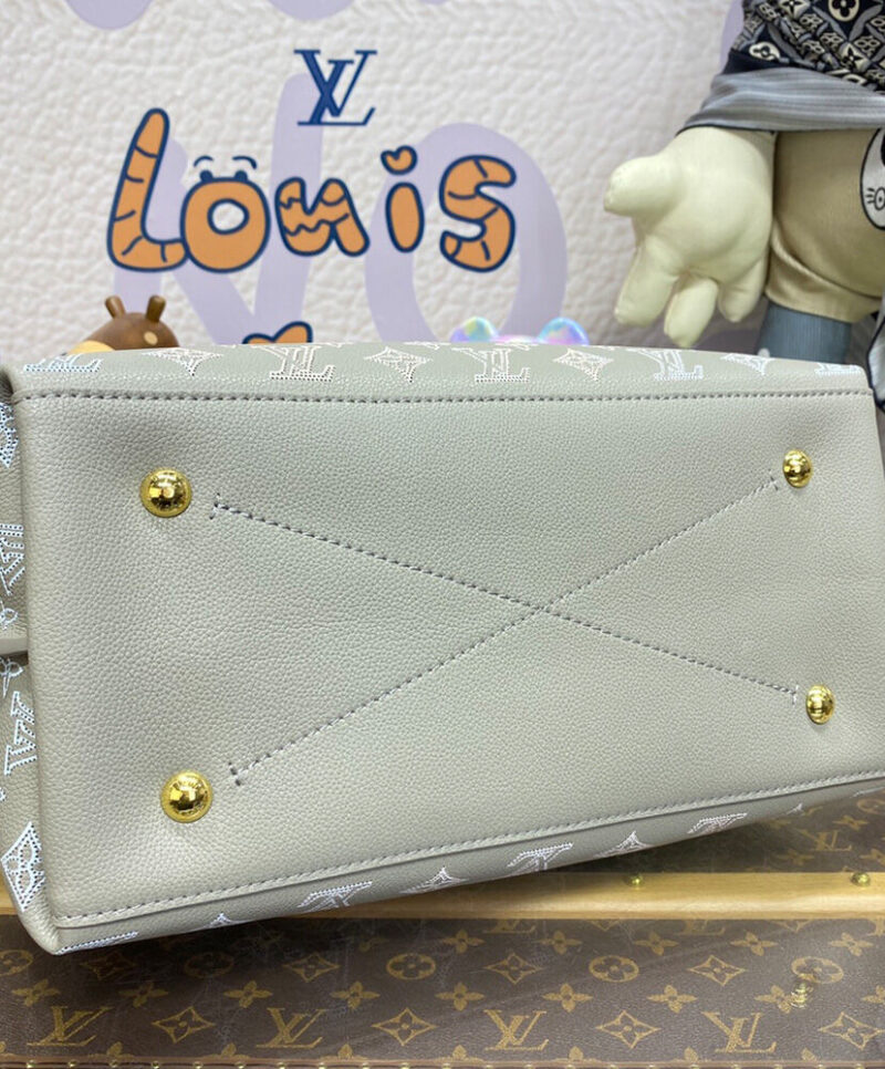 Louis Vuitton Carmel M23396 Gray